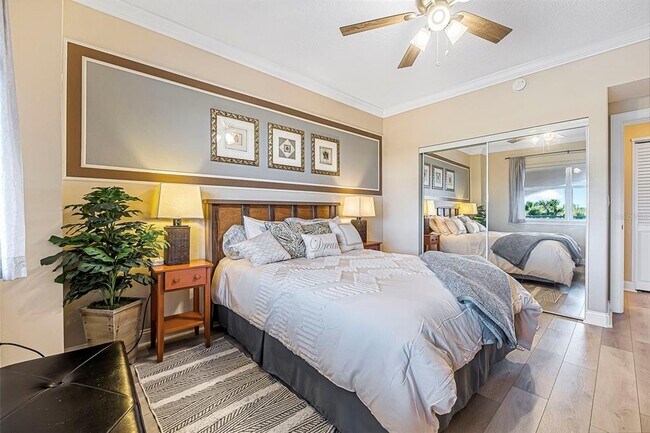 Building Photo - 60 Surfview Dr