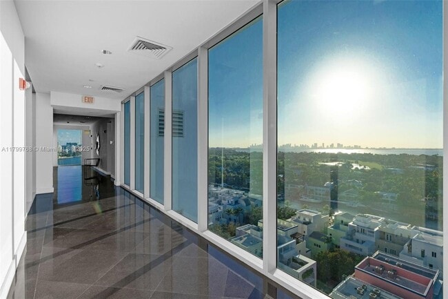 Building Photo - 201 Aqua Ave