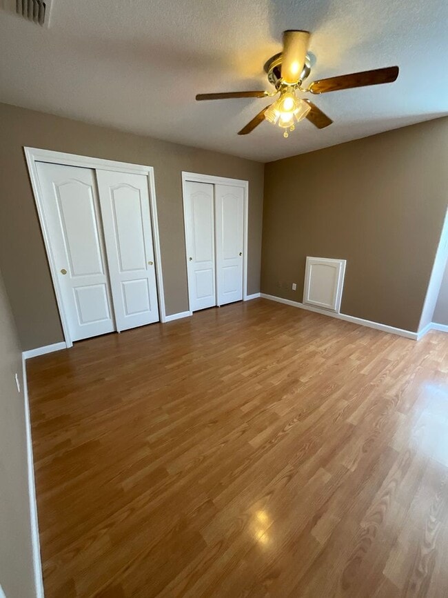 Building Photo - Spacious Four Bedroom Home in Figarden Loo...