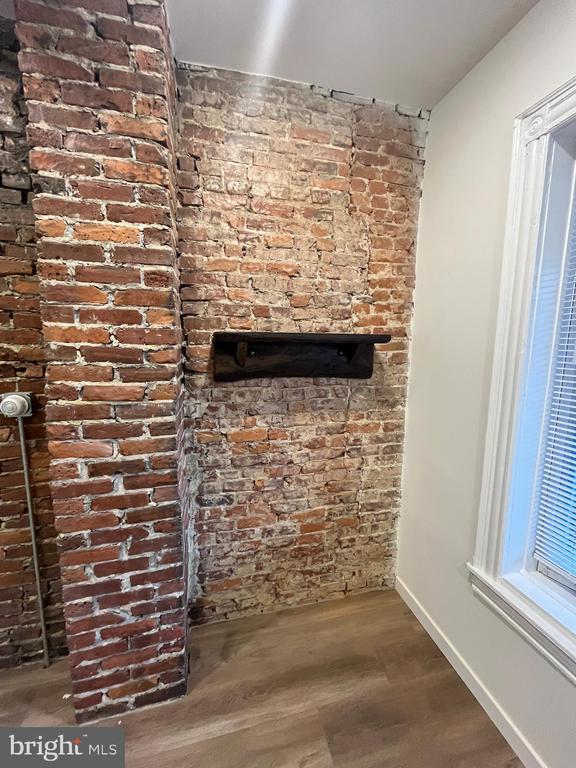 Building Photo - 5712 Cedar Ave