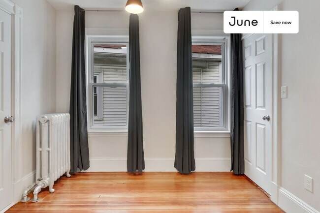 Building Photo - 20 Alcott St