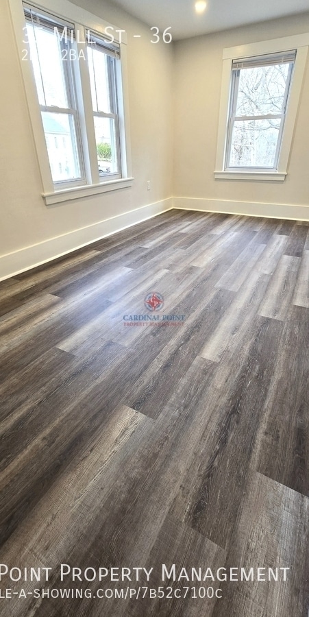 Building Photo - 35 Mill St