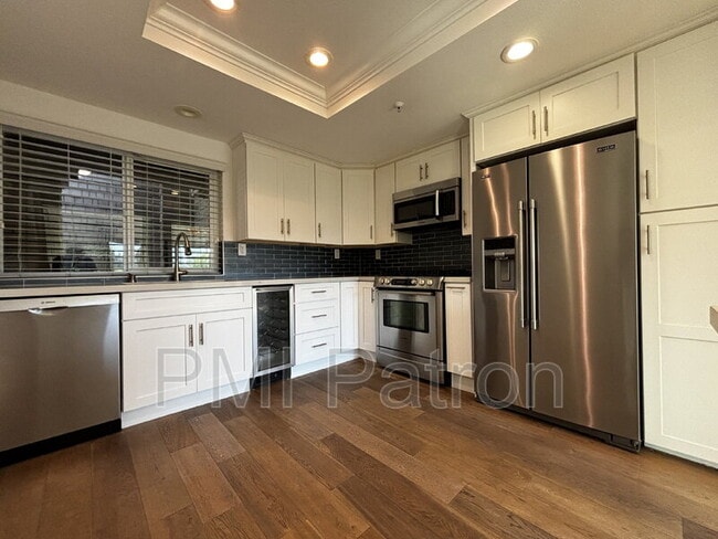 Building Photo - 68 Sea Island Dr