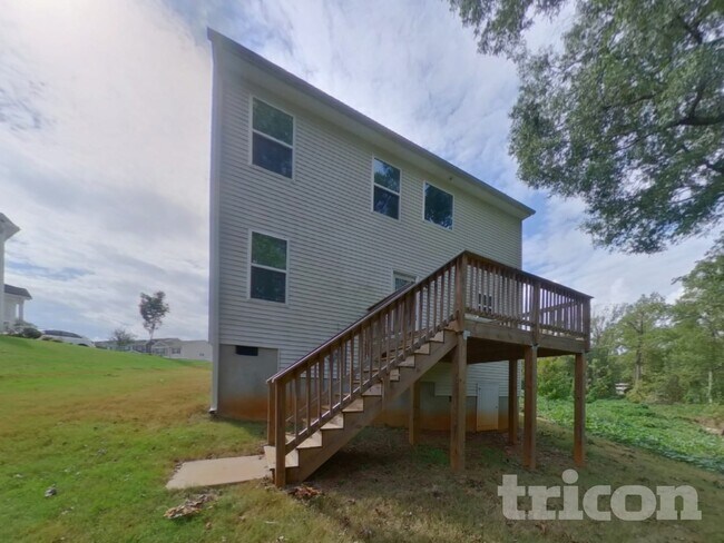 Building Photo - 608 Millsgate Cir