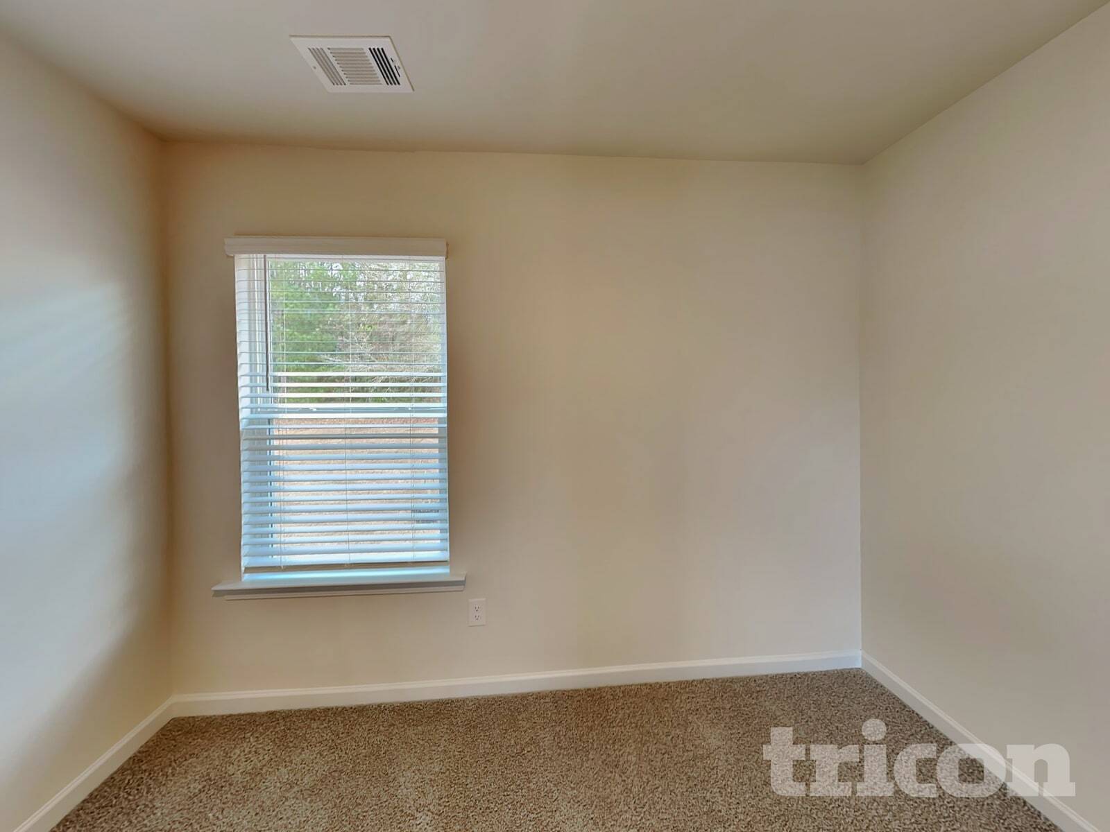 Building Photo - 288 Oliver Dr