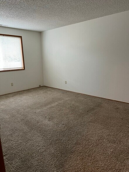 Building Photo - 2161 Nomad Ct SE