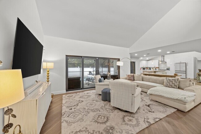 Building Photo - 845 NE Mulberry Dr