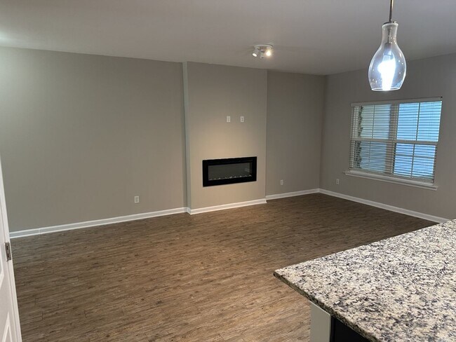 Building Photo - 48 Bellasera Wy