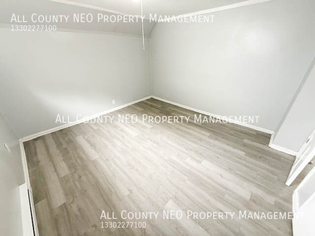 Building Photo - 2056 W 95th St