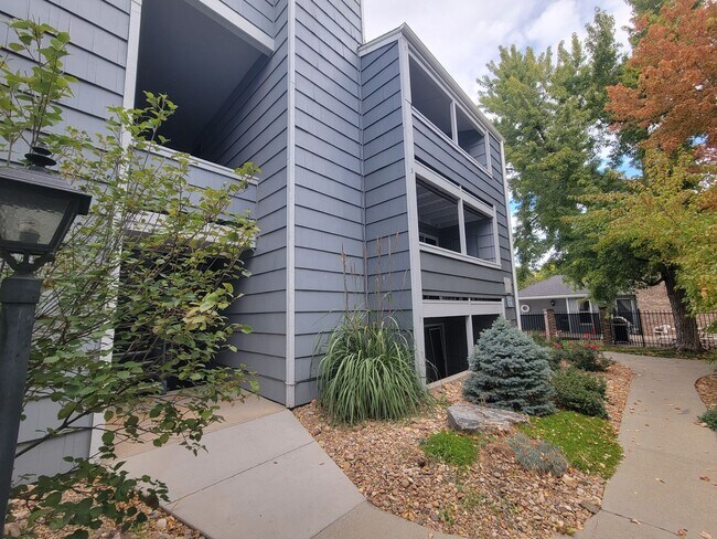 Building Photo - Fresh Boulder 1 Bedroom Condo for Rent wit...