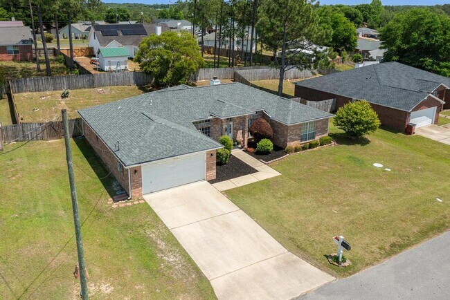 Building Photo - 1236 Northview Dr