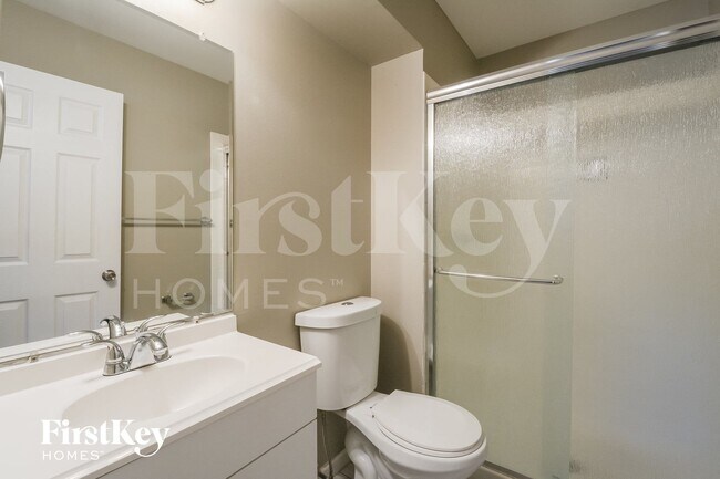 Building Photo - 2727 Dividend Park Dr