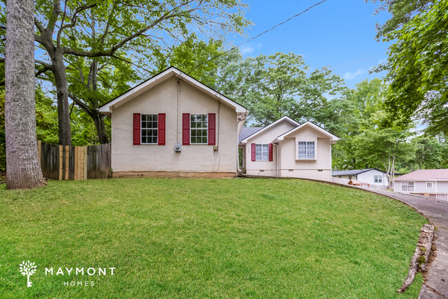 Primary Photo - Bright And Updated Atlanta Home