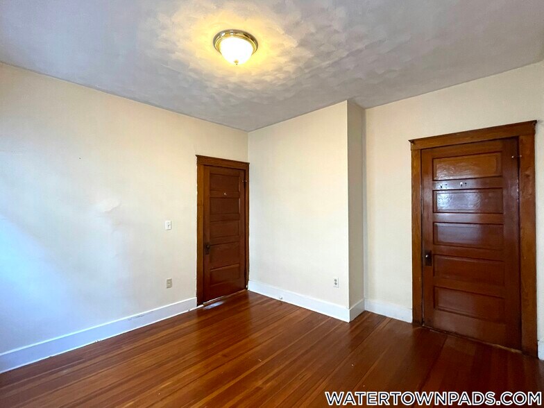 Building Photo - 258 Belmont St