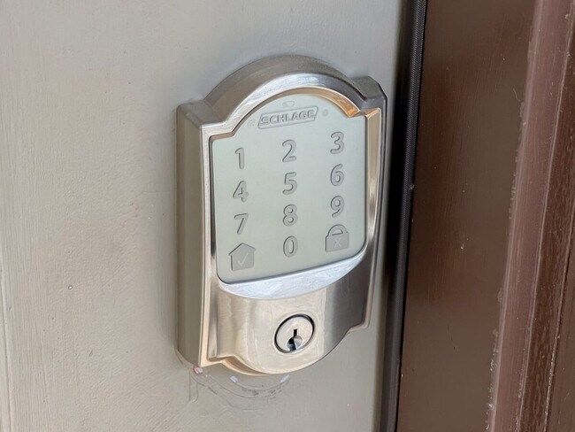 Building Photo - 2 Felton Ln