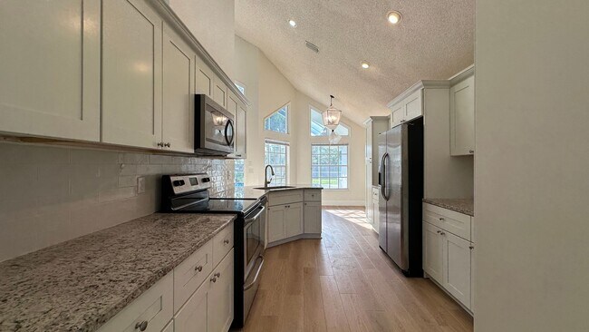 Building Photo - 935 Shriver Cir