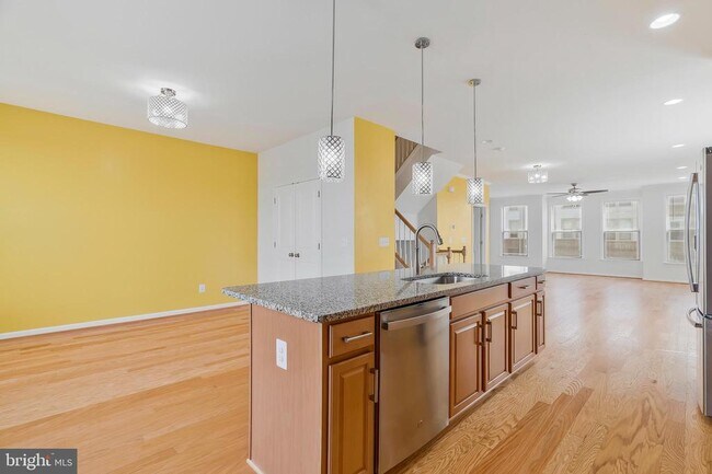 Building Photo - 42502 Dogwood Glen Square