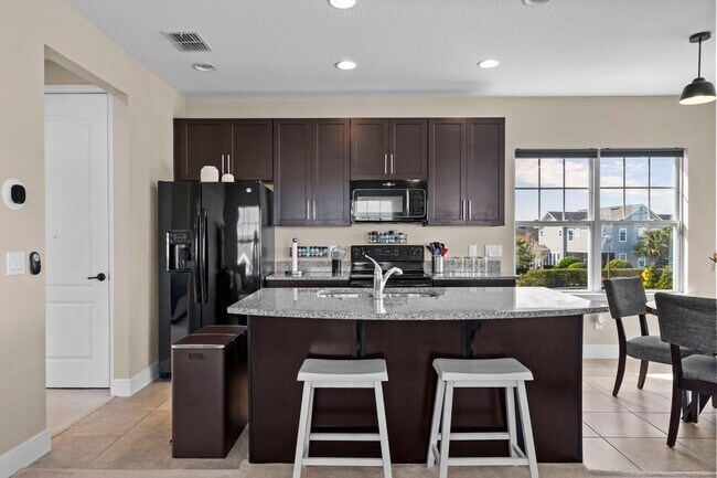 Building Photo - Perfect Home waiting for you!