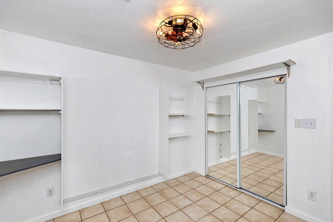 Building Photo - "3-Bedroom, 2-Bathroom Solar Home with a Pool in Mesa Del Sol!"