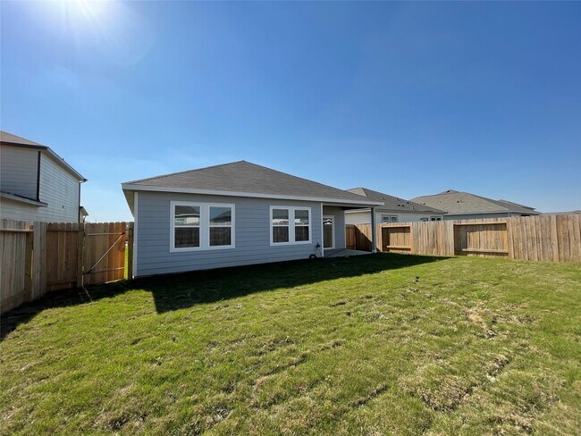 Building Photo - 10084 Pappas Dr