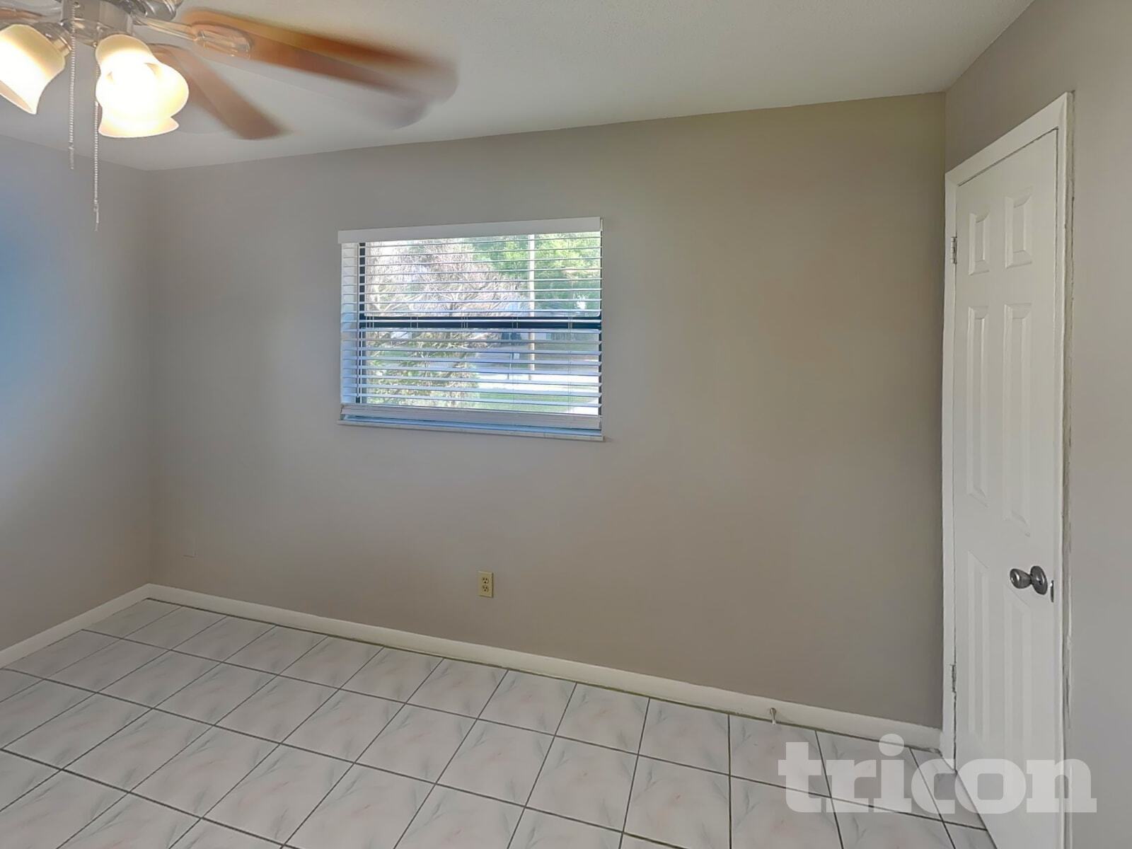 Building Photo - 120 Waverly Dr