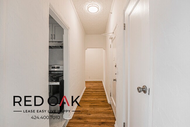 Building Photo - 921 S Bonnie Brae St