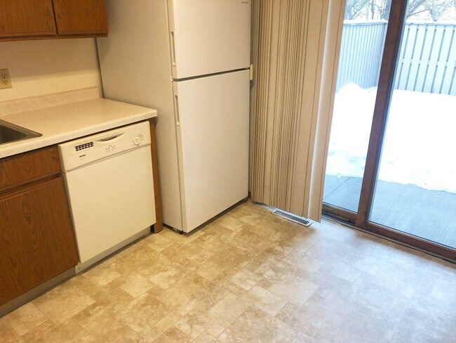 Building Photo - 4-Plex Located