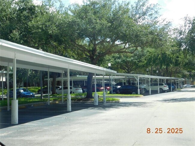 Building Photo - 6100 Stevenson Dr