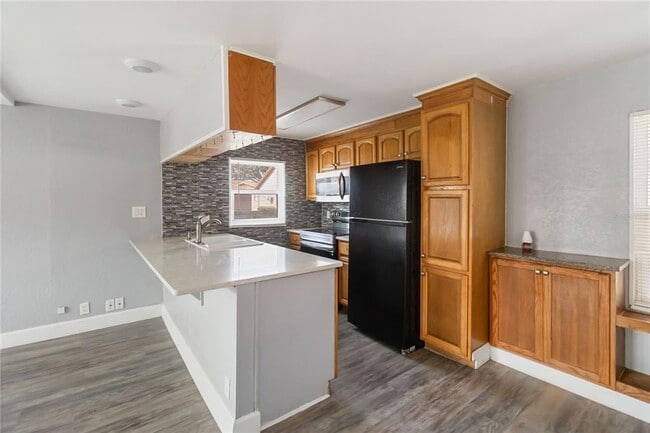 Building Photo - 312 Eron Way