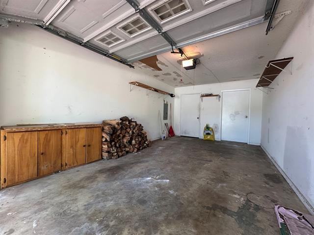 Building Photo - 14286 Arber St