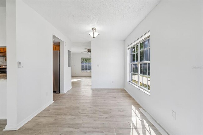 Building Photo - 5182 Sunridge Palms Dr