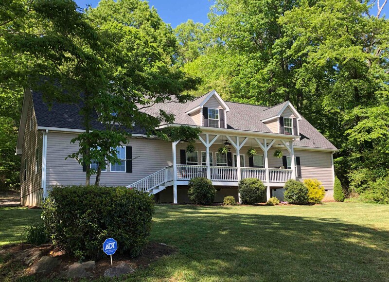 Primary Photo - 145 Campground Rd