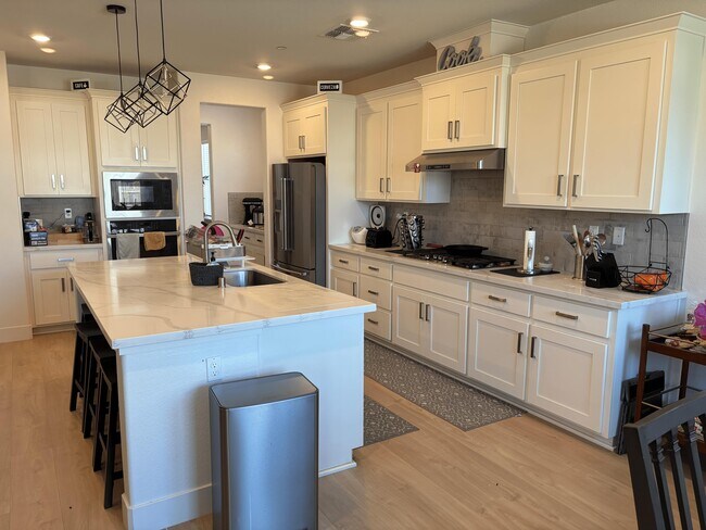 Building Photo - 8445 Kevin Whiteley Dr