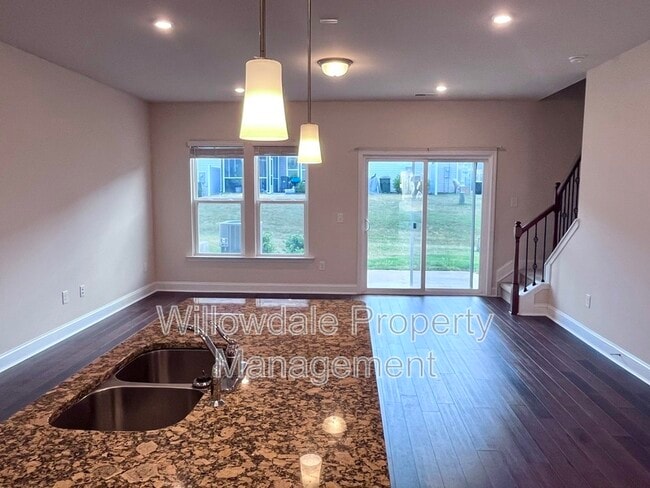Building Photo - 125 Woodford Reserve Ct