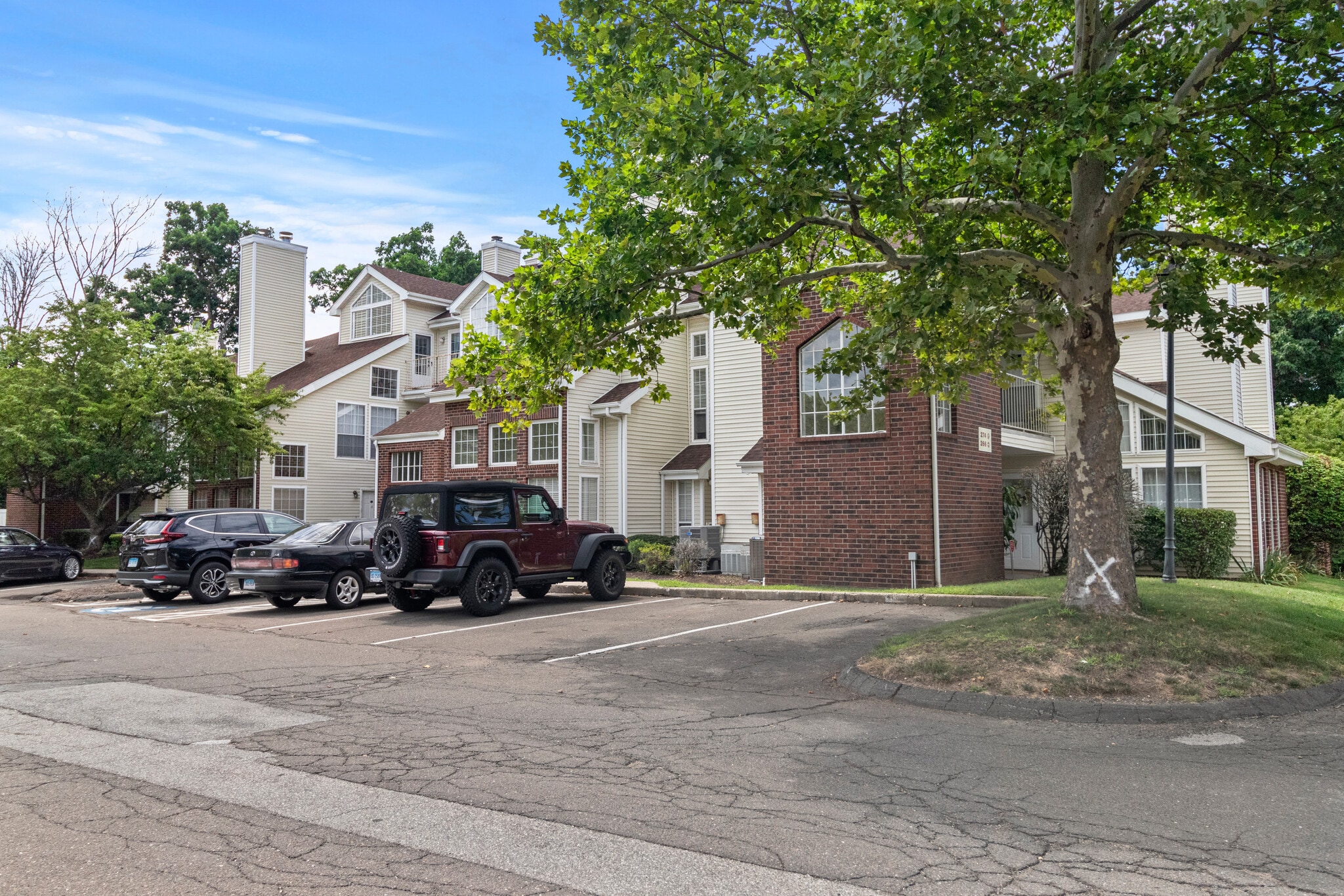 Building Photo - 279 Carriage Crossing Ln