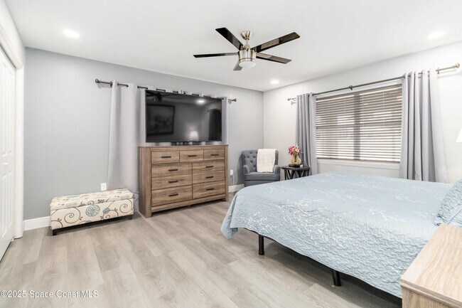 Building Photo - 1149 Scyphers St NE