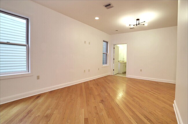 Building Photo - 4108 John F. Kennedy Blvd