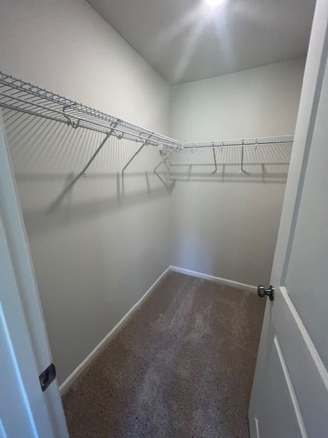 Building Photo - Cozy New-Build in Leland!