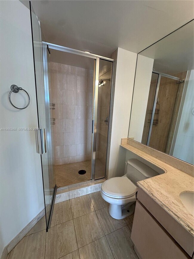 Building Photo - 18671 Collins Ave