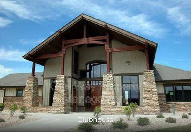 Building Photo - 6607 W 3rd St