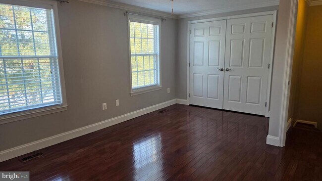 Building Photo - 1246 Quaker Ridge Dr