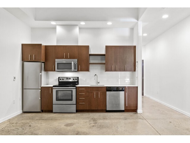 Kitchen - East 12 Lofts