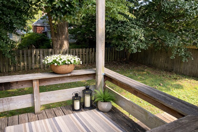 Building Photo - 339 Park Ave