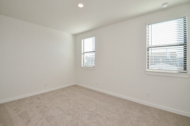 Building Photo - 3249 Loam Ln