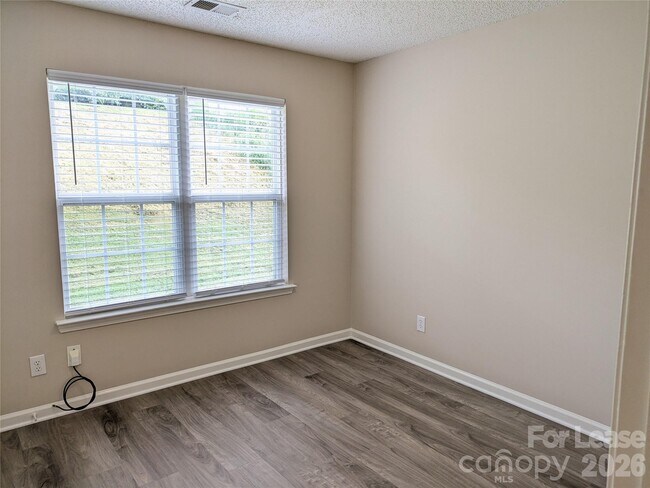 Building Photo - 2151 Wexford Way