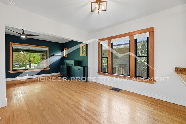 Building Photo - Charming Home with Central AC and Fenced Yard