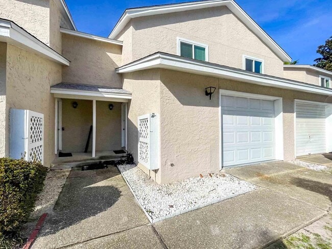 Building Photo - 5287 Balfour Pl