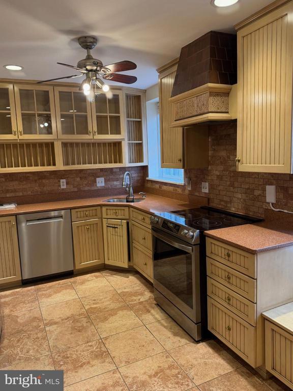 Building Photo - 3930 Langley Ct NW