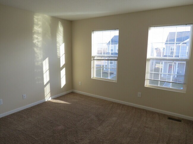 Building Photo - 5682 Alliance Way