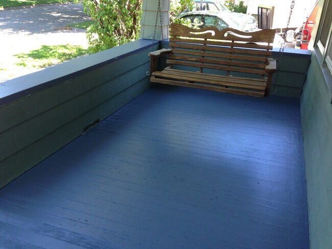 Building Photo - 523 Fairchild St